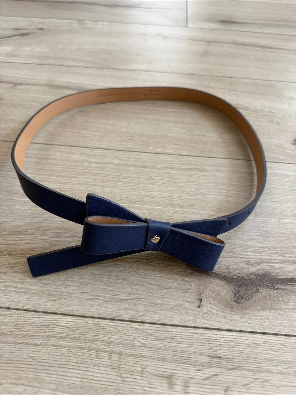 NWoT Navy Bow-Accent woman’s Leather Belt